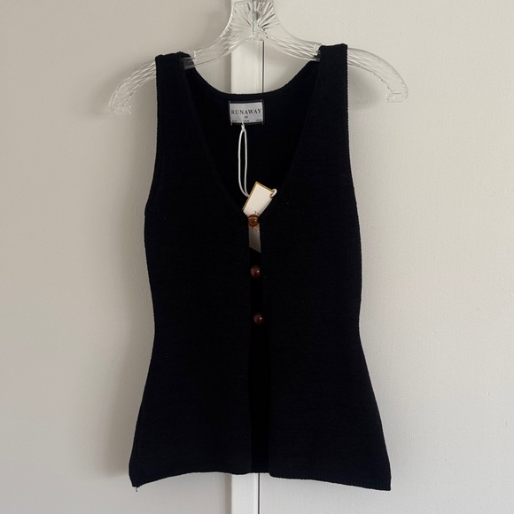 Runaway Black Buttoned Tank Top - Picture 1 of 3